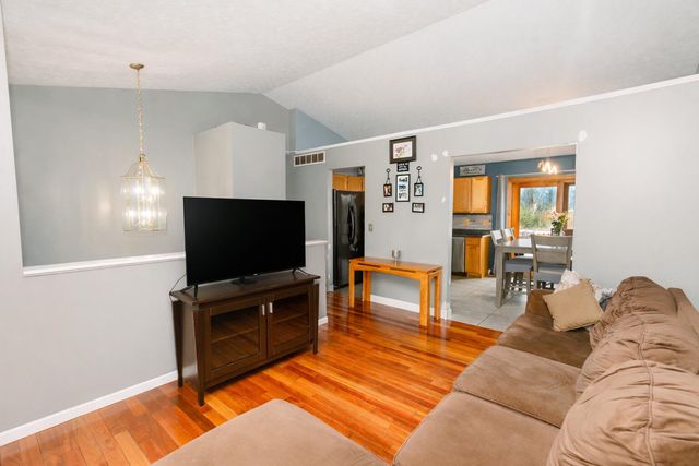 528 Grouse Court, Elsmere, KY 41018