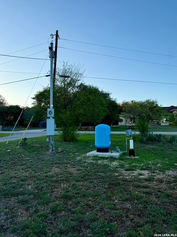 638 Cool Spring Drive, Spring Branch, TX 78070