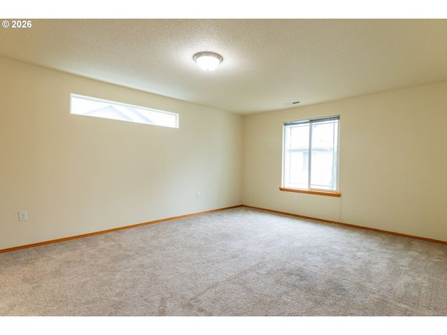 10538 Se HOLGATE Blvd, Portland, OR 97266