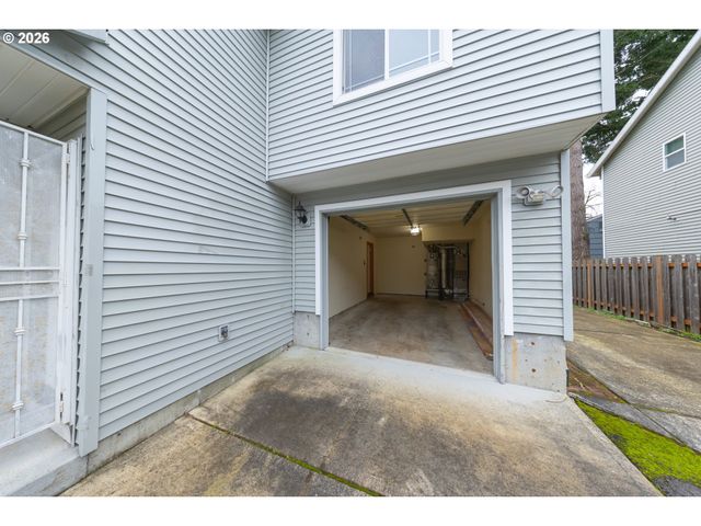 10538 Se HOLGATE Blvd, Portland, OR 97266