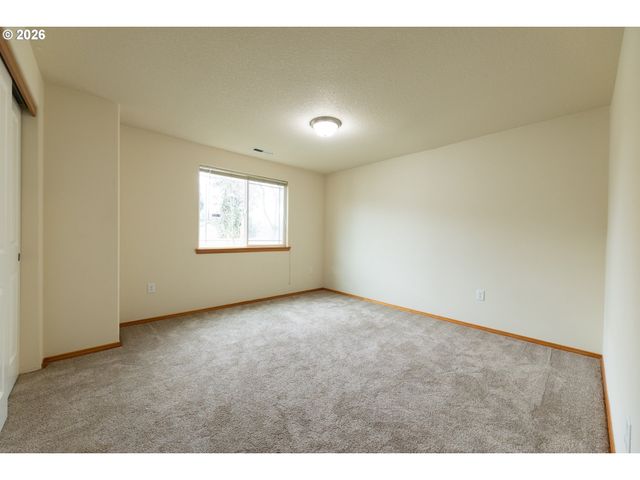 10538 Se HOLGATE Blvd, Portland, OR 97266