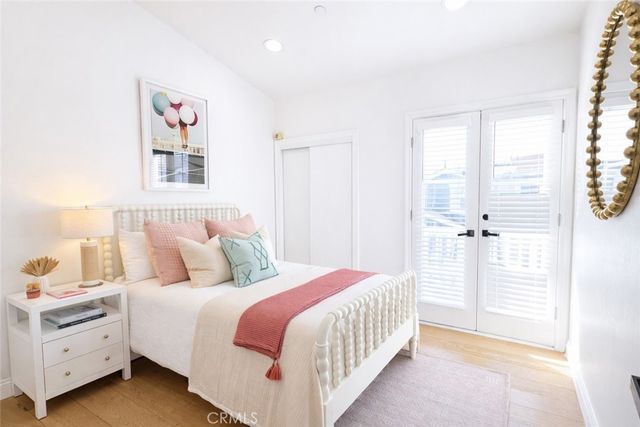 213 Aviation Place, Manhattan Beach, CA 90266