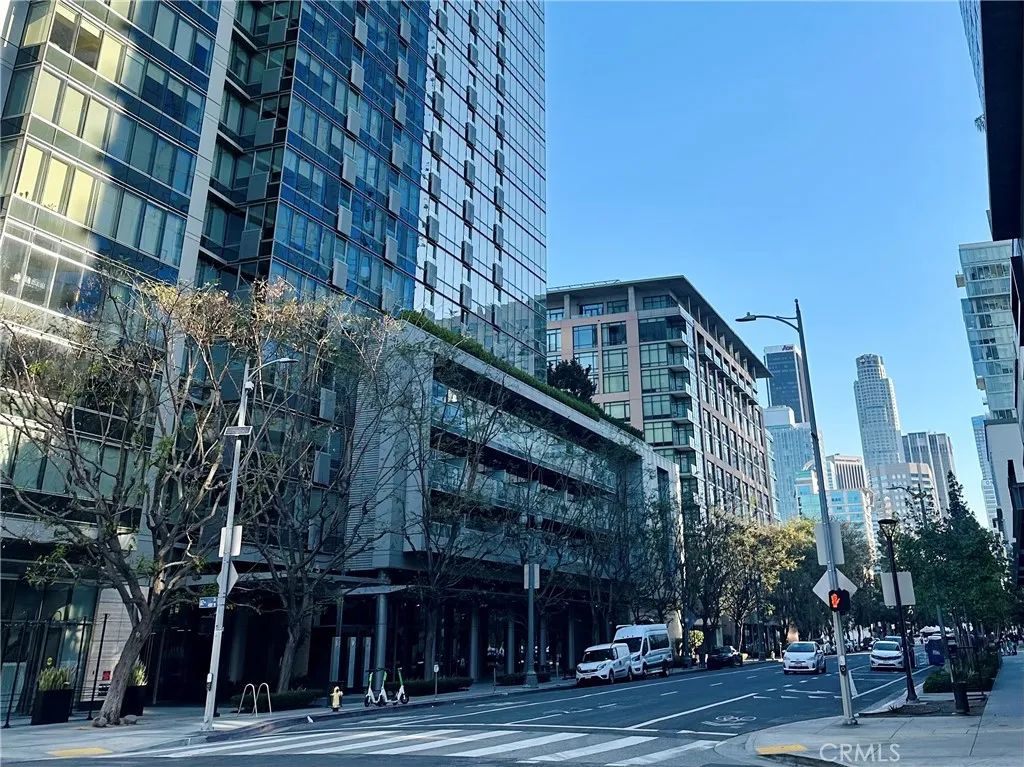 1155 S Grand Avenue 609, Los Angeles, CA 90015