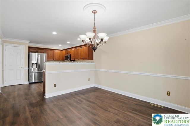 2001 Rolling Meadow Drive, Lower Macungie Twp, PA 18062