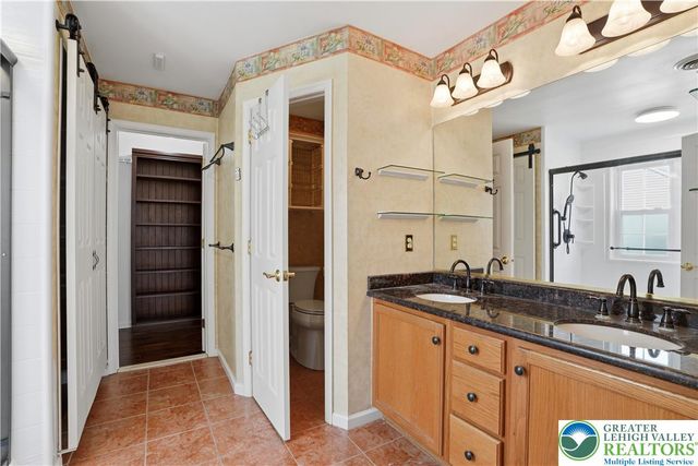 2001 Rolling Meadow Drive, Lower Macungie Twp, PA 18062