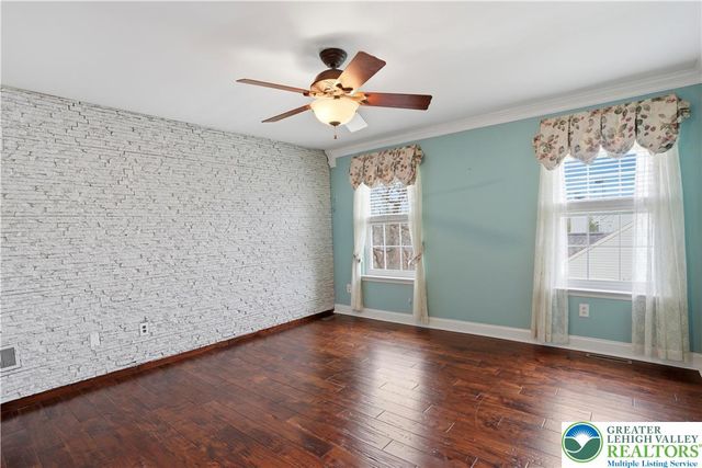 2001 Rolling Meadow Drive, Lower Macungie Twp, PA 18062