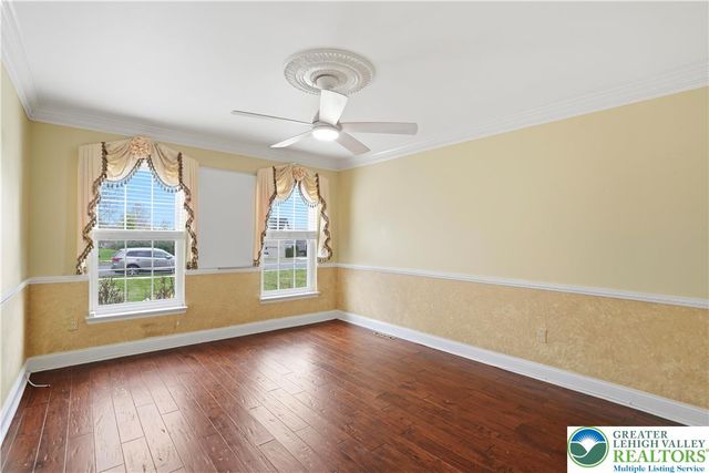 2001 Rolling Meadow Drive, Lower Macungie Twp, PA 18062