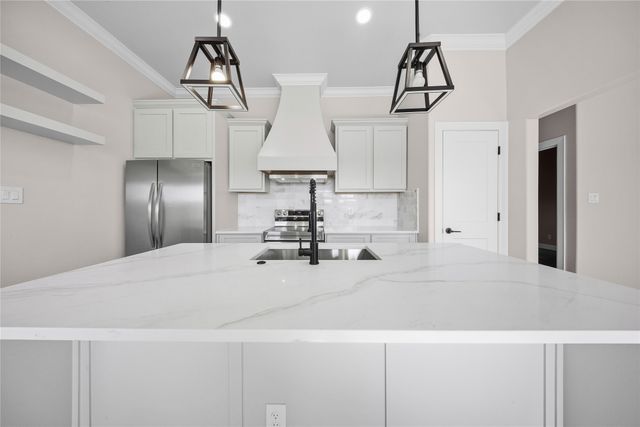 1818 E Tucker Street, Fort Worth, TX 76104