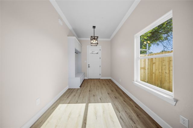 1818 E Tucker Street, Fort Worth, TX 76104