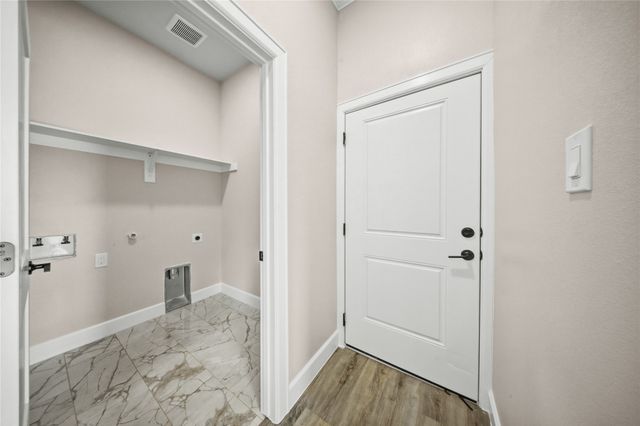 1818 E Tucker Street, Fort Worth, TX 76104