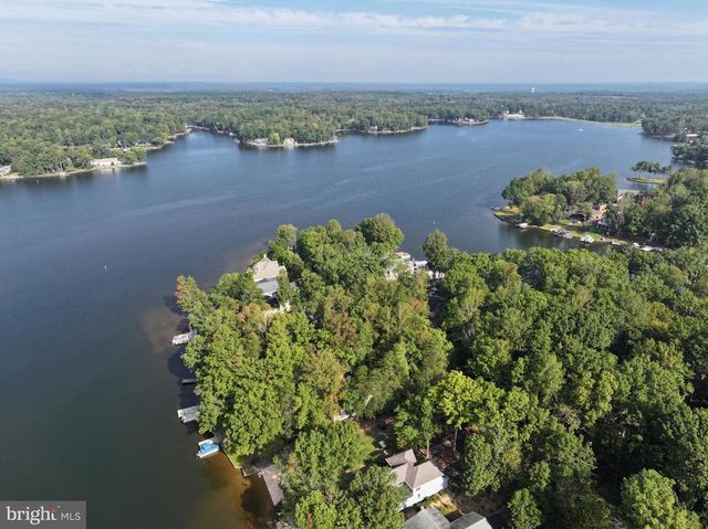 403 GOLD VALLEY RD, Locust Grove, VA 22508