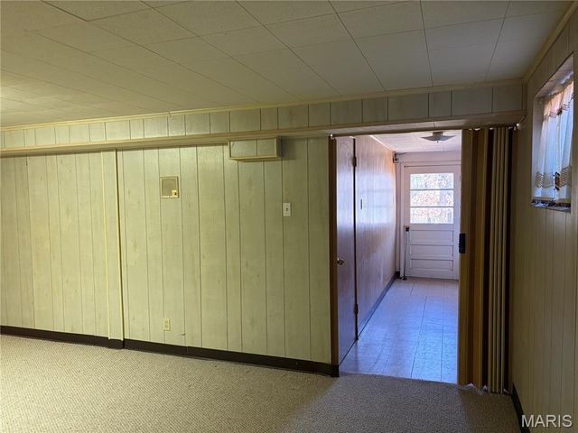 7654 Paragon Circle, Grantwood Village, MO 63123