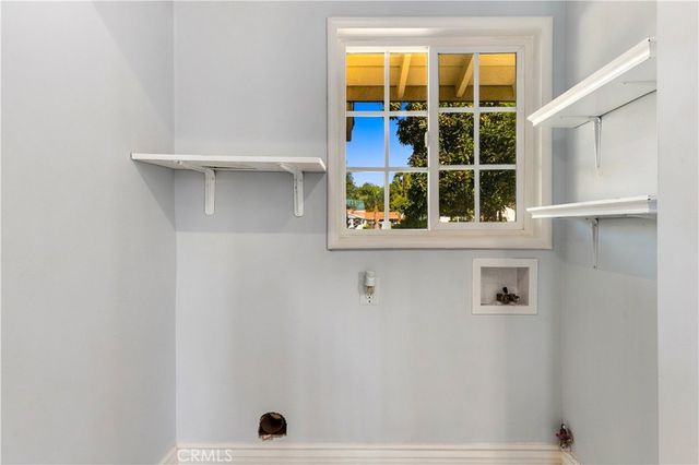 512 N Lazard Street, San Fernando, CA 91340