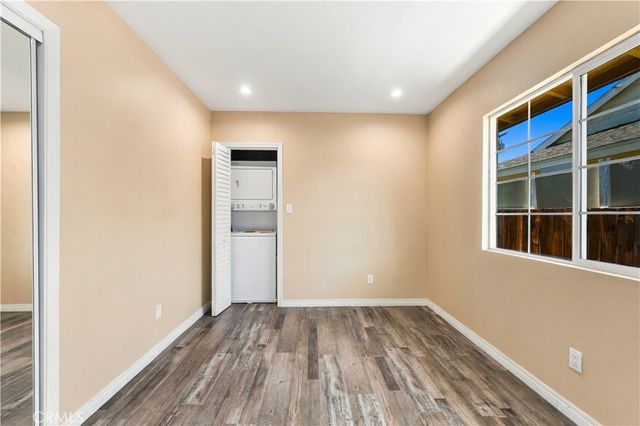 512 N Lazard Street, San Fernando, CA 91340