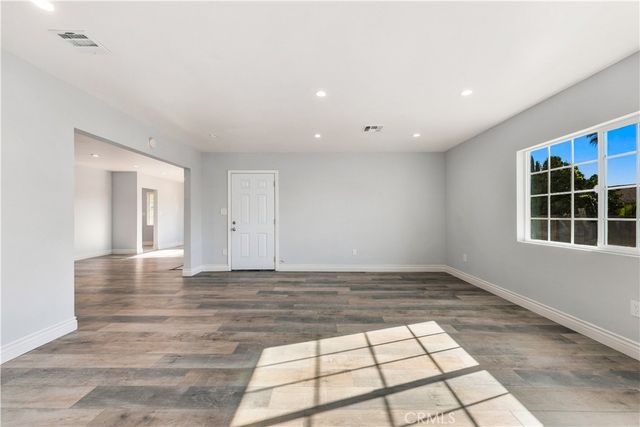 512 N Lazard Street, San Fernando, CA 91340