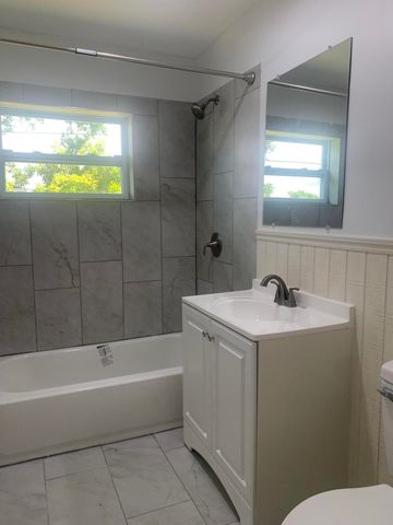 2911 NW 7TH Street, Pompano Beach, FL 33069