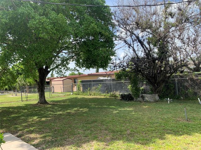 2911 NW 7TH Street, Pompano Beach, FL 33069