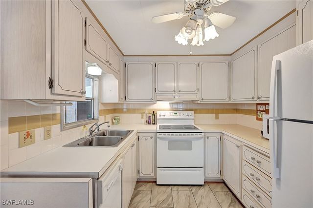 114 Enchanting BLVD, Naples, FL 34112