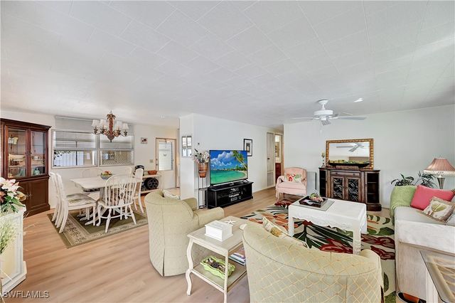 114 Enchanting BLVD, Naples, FL 34112
