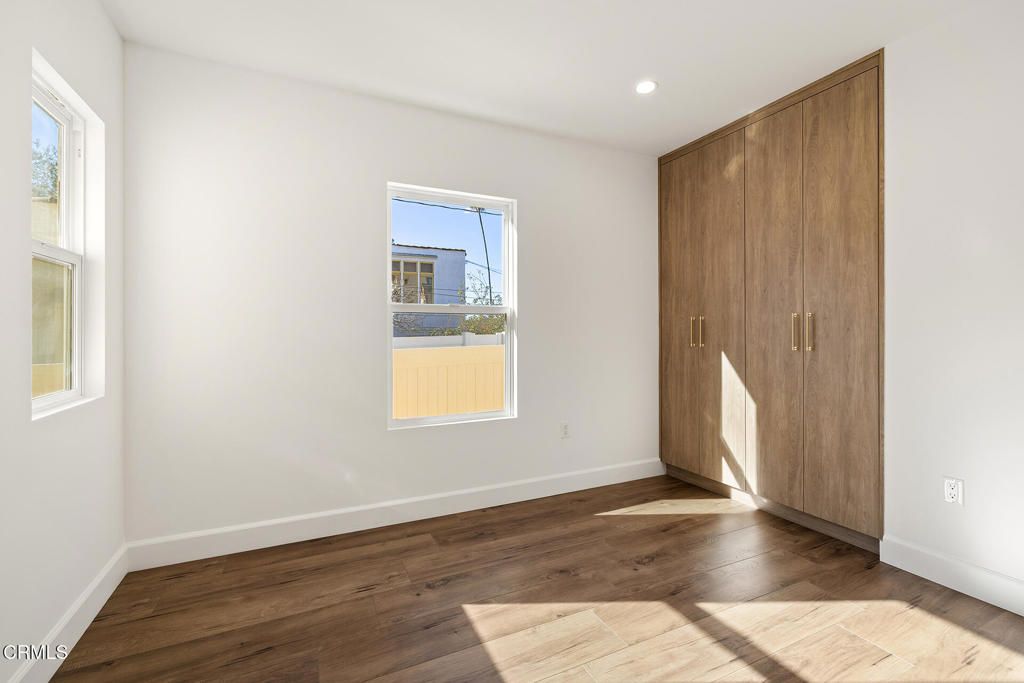 Image 11 of property listing at 1161 Ruberta Avenue, Glendale, CA 91201