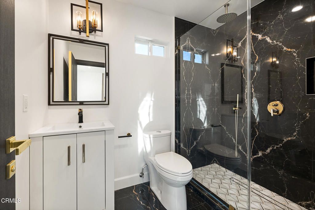 Image 12 of property listing at 1161 Ruberta Avenue, Glendale, CA 91201