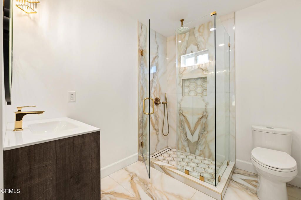 Image 14 of property listing at 1161 Ruberta Avenue, Glendale, CA 91201