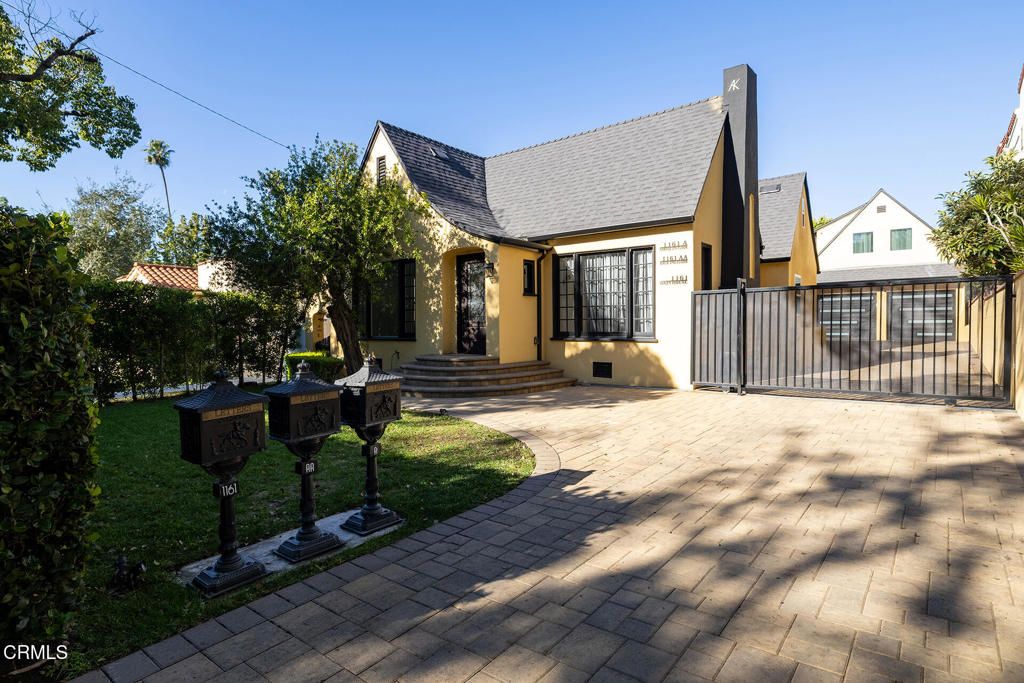 Image 2 of property listing at 1161 Ruberta Avenue, Glendale, CA 91201