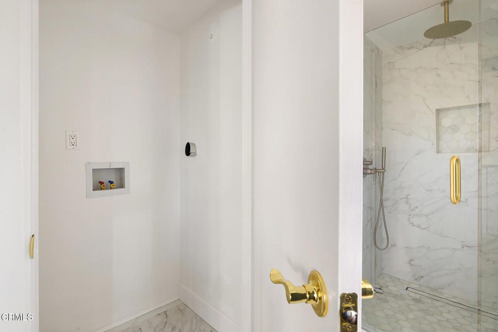 Image 24 of property listing at 1161 Ruberta Avenue, Glendale, CA 91201