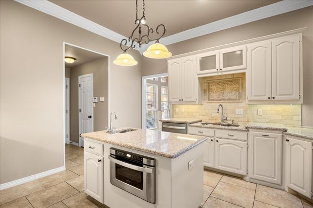 1207 Mallard Way, Granbury, TX 76048