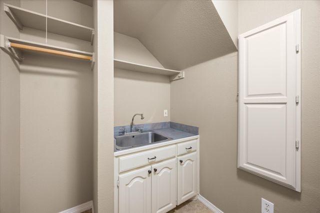 1207 Mallard Way, Granbury, TX 76048