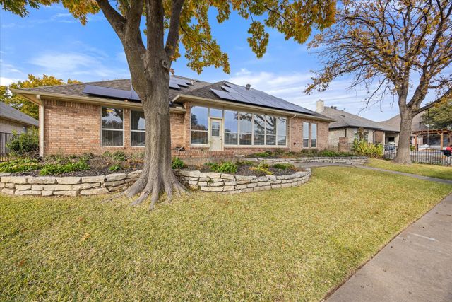 1207 Mallard Way, Granbury, TX 76048