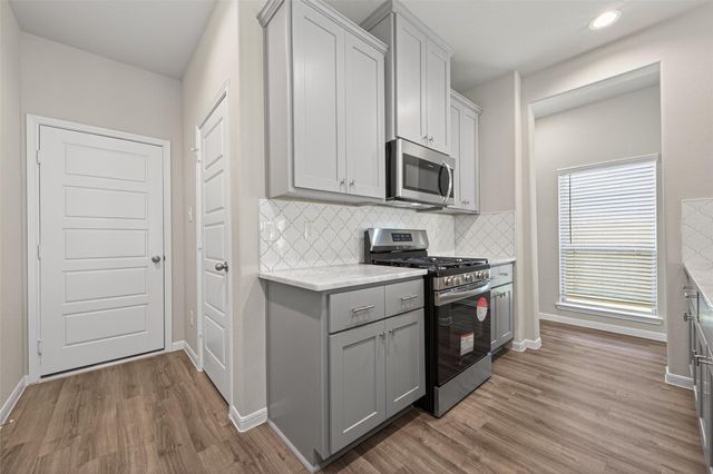 24721 Thornbluff Briar Trail, Huffman, TX 77336