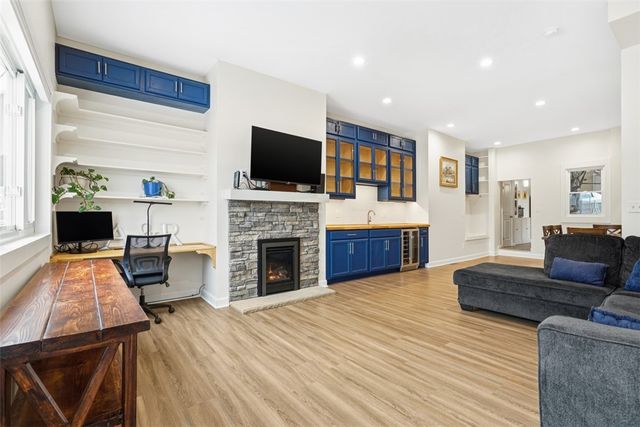 2410 Leticoe St, South Side, PA 15203