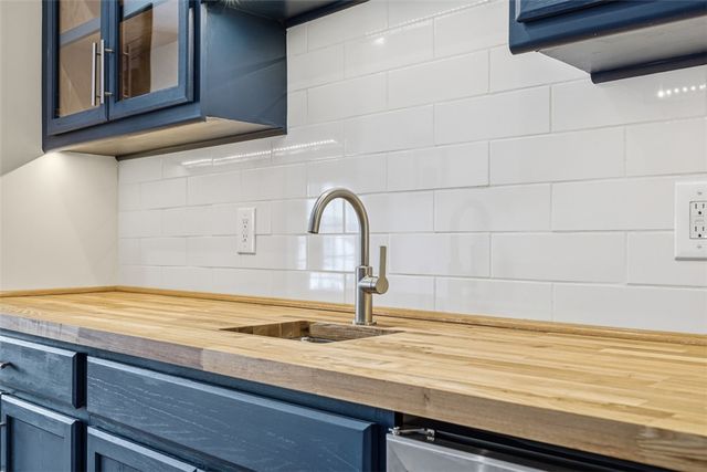 2410 Leticoe St, South Side, PA 15203