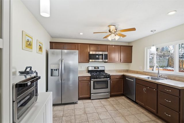 2410 Leticoe St, South Side, PA 15203