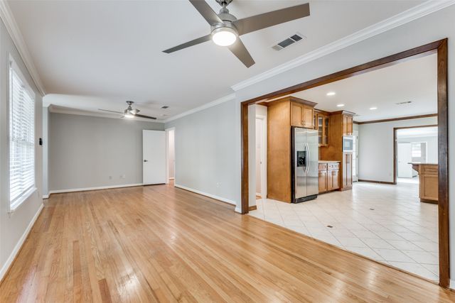 2012 Atlantic Street, Dallas, TX 75208