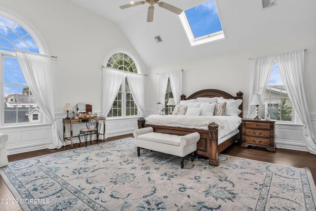 24 Irving Place, Red Bank, NJ 07701