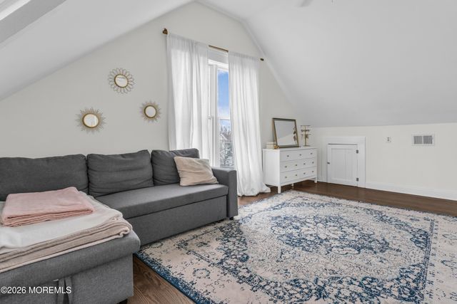 24 Irving Place, Red Bank, NJ 07701