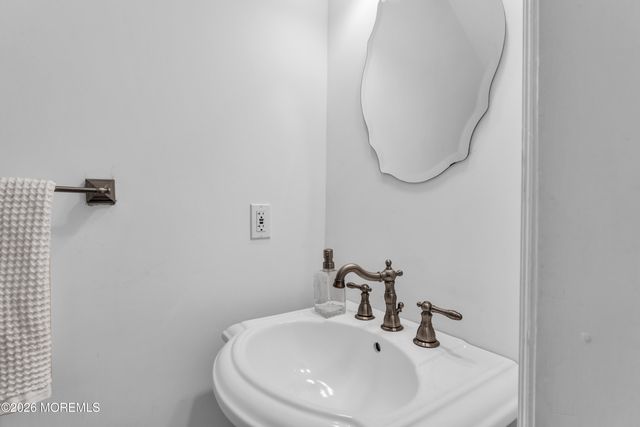 24 Irving Place, Red Bank, NJ 07701