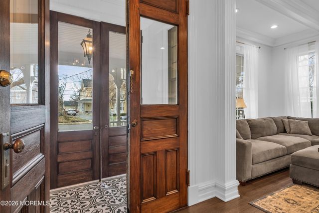 24 Irving Place, Red Bank, NJ 07701