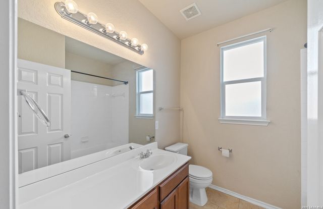2725 Sterling Way, Schertz, TX 78108