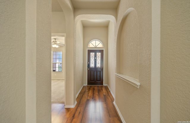 2725 Sterling Way, Schertz, TX 78108