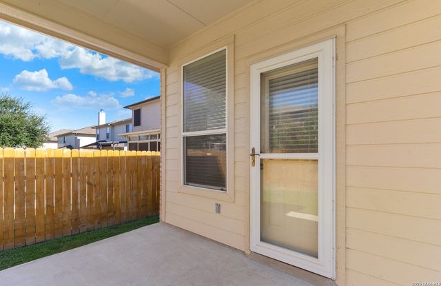 2725 Sterling Way, Schertz, TX 78108