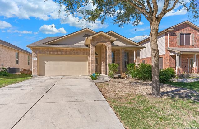 2725 Sterling Way, Schertz, TX 78108