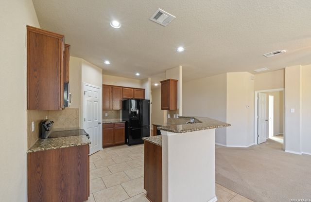 2725 Sterling Way, Schertz, TX 78108
