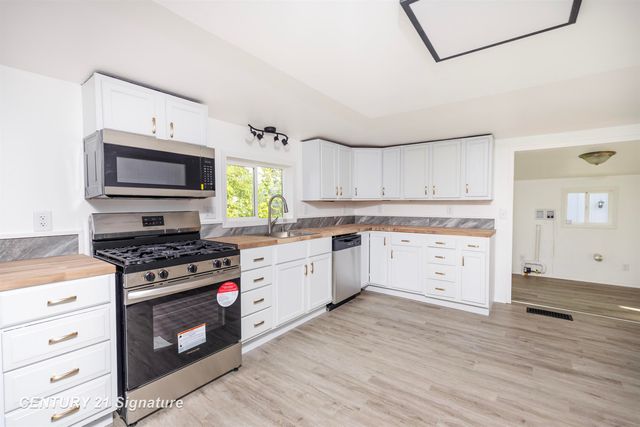 611 W 2nd Street, Pinconning, MI 48650