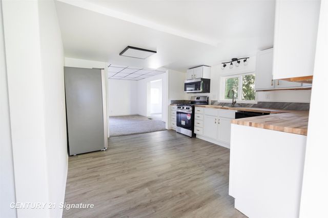 611 W 2nd Street, Pinconning, MI 48650