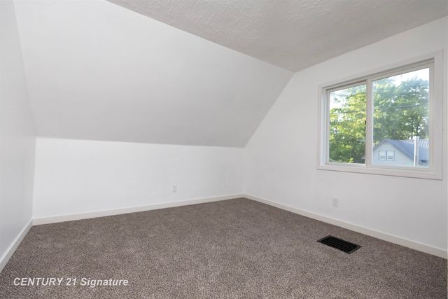 611 W 2nd Street, Pinconning, MI 48650