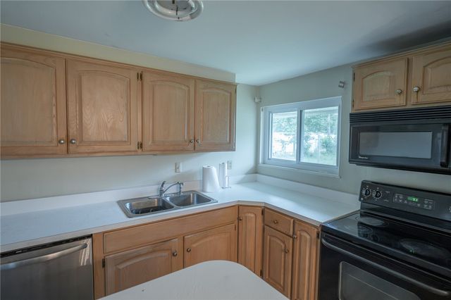 3888 Waterbury Drive, Kettering, OH 45439