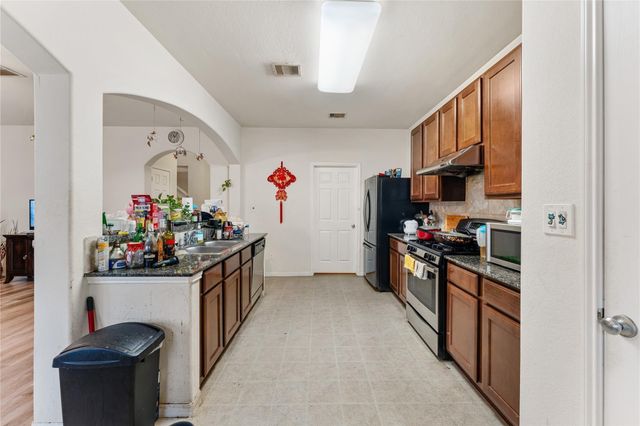 7255 Autumn Sun Drive, Houston, TX 77083